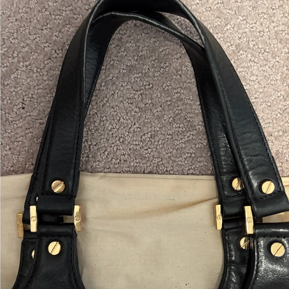 Elegant Tory Burch Black Leather Tote Bag. - Picture 2 of 6
